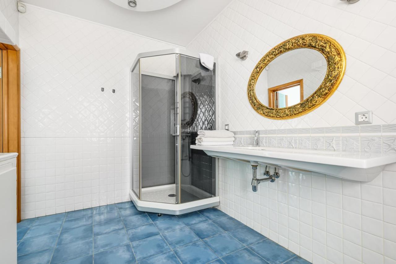 Deribasivska Cozy 4-Room Apartment Odessa Extérieur photo